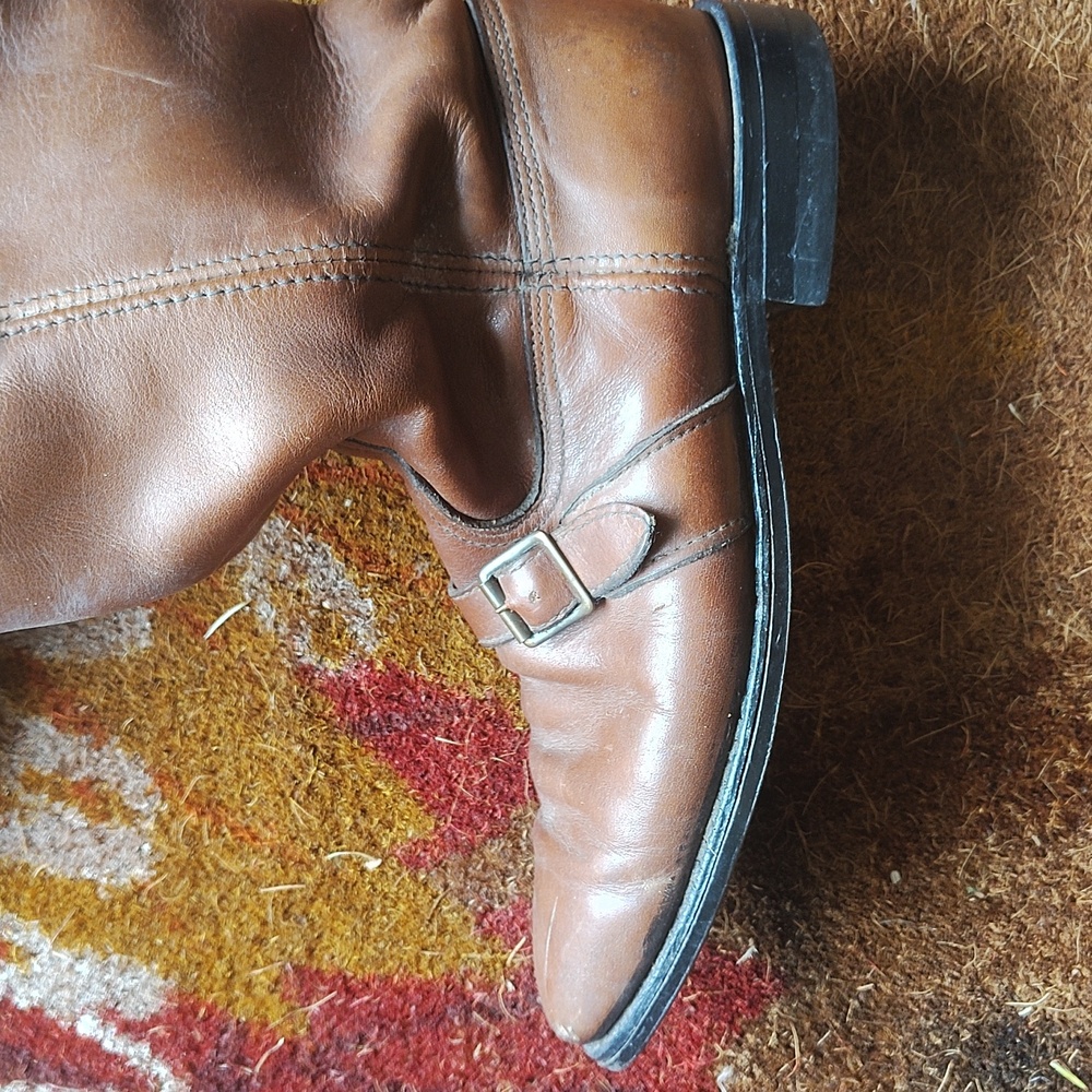 Women's Brown Genuine Leather Boots! - Picture 2 of 4